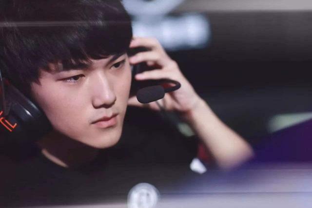 LEC媒体人Wooloo发推： 搞定了！Prince明年将在LCS进行比赛，因为他现在已经和FlyQuest达成签约。