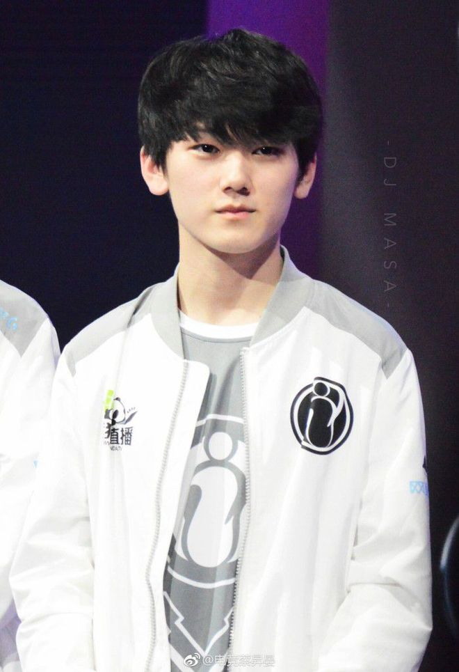 Faker：我非常期待全局BP，2022年的ZOFGK最强